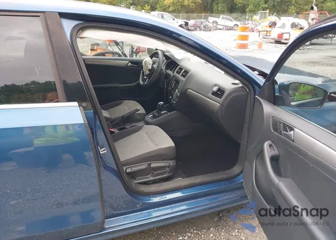 2017 Volkswagen Jetta S z USA, uszkodzony, nr VIN 3VW2B7AJ1HM281010